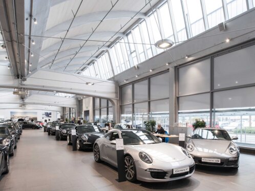 PORSCHE